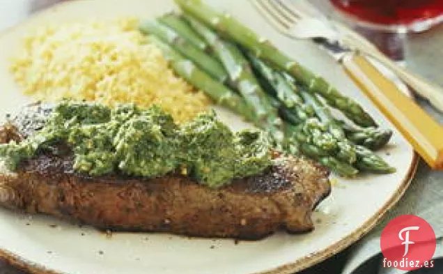 Chuletas De Chimichurri, Pollo O Cerdo Con Espárragos Y Tomate