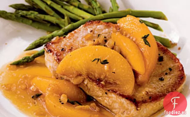 Chuletas de Cerdo con Salsa de Bourbon y Melocotón