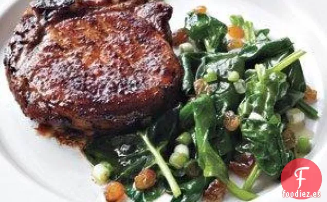 Receta De Chuletas De Cerdo Con Especias De Pimentón Y Salteado De Espinacas