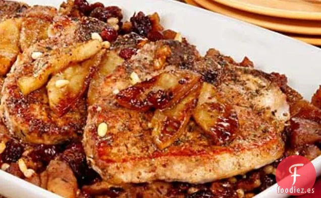Chuletas De Cerdo Con Nueces Y Pasas