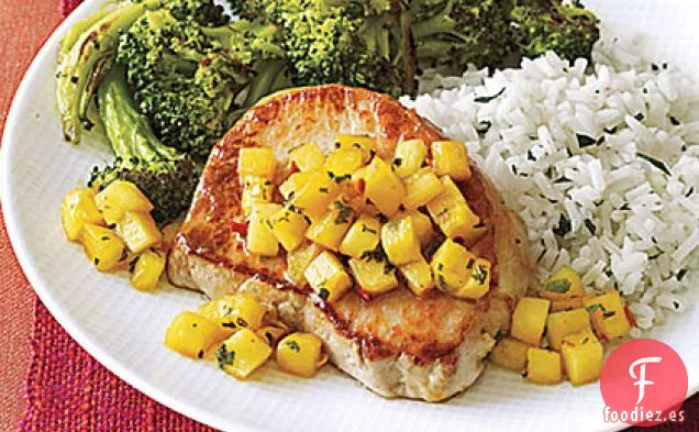 Chuletas de Cerdo Salteadas con Piña y Menta