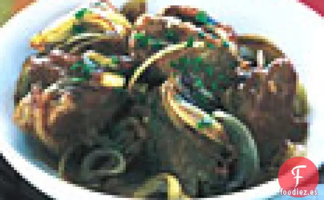 Cerdo Estofado con Salsa de Mojo