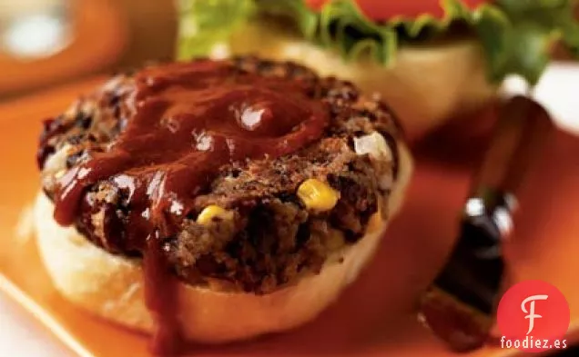 Hamburguesas de Maíz y Dos frijoles con Salsa de Tomate Chipotle