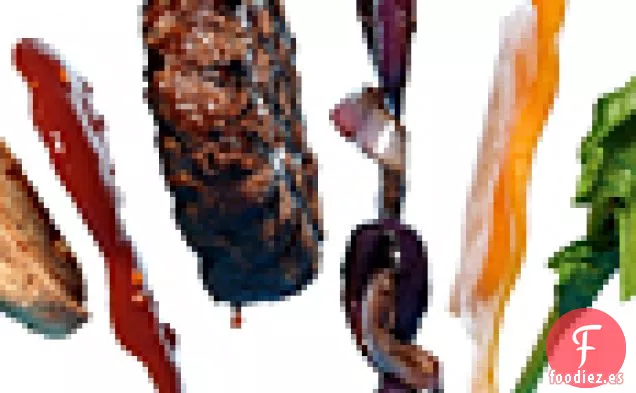 Hamburguesas de Queso Cheddar con Cebollas Balsámicas y Salsa de Tomate Chipotle