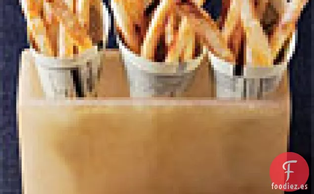 Patatas Fritas con Tres Salsas