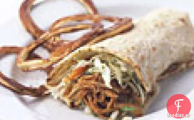 Envolturas de Cerdo Ralladas con Ensalada de Col de Limón