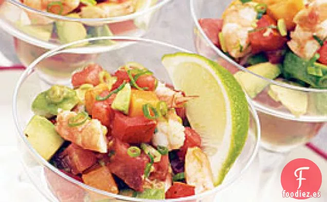 Margarita de Camarones A la Parrilla Con Aguacates y Tomates de Jardín