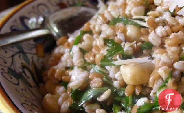 Ensalada de Farro, Garbanzos y Rúcula