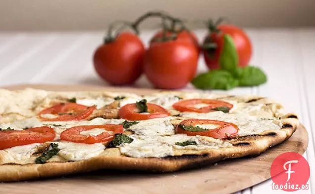 Pizza Margherita a la Parrilla
