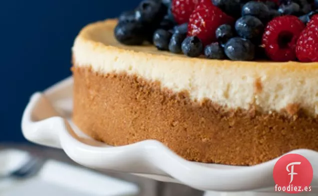Tarta De Queso Con Limón Y Bayas Frescas