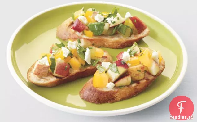 Salsa De Rúcula, Tomate Amarillo Y Nectarina