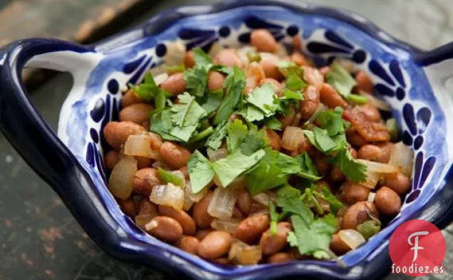 Frijoles Pintos Con Tocino Y Jalapeños