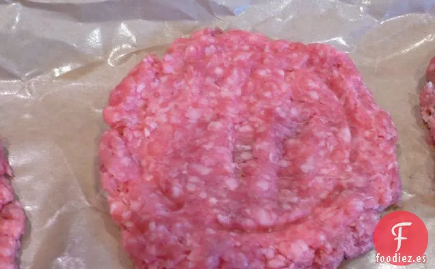 Hamburguesas rellenas De Tocino Y queso Cheddar