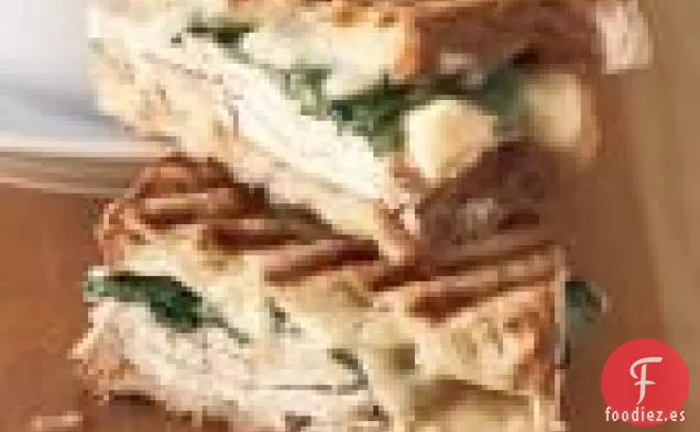 Panini De Pavo Y Rúcula Con Gruyère