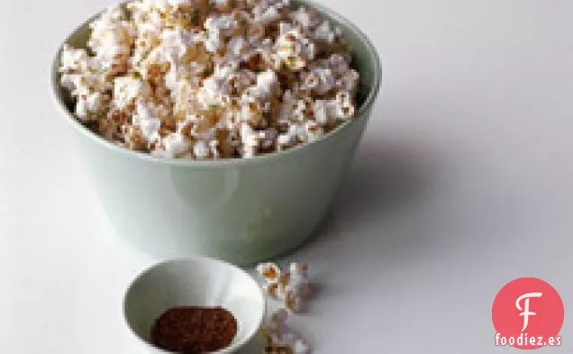 Palomitas de maíz con chile y lima