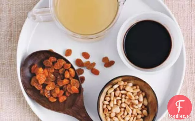 Salsa Balsámica, Pasas y Piñones