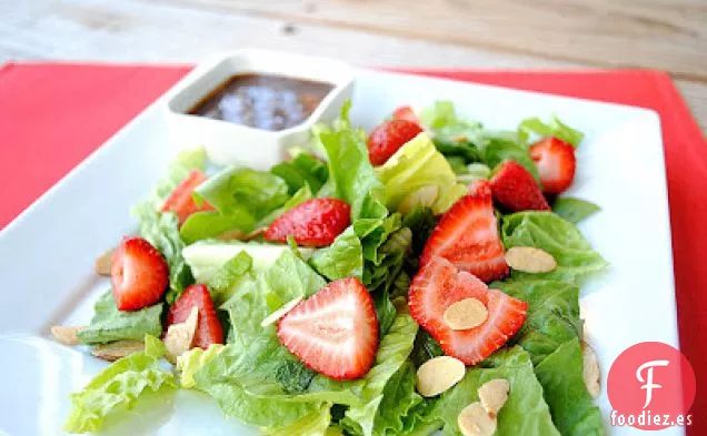 Ensalada de Vinagreta Balsámica de Fresa