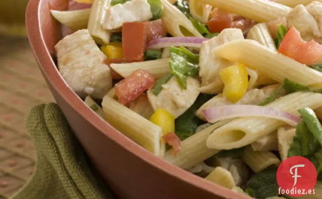 Penne Con Pollo, Espinacas y Tomates Con Vinagreta Balsámica