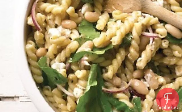 Ensalada De Pasta Con Queso De Cabra Y Rúcula