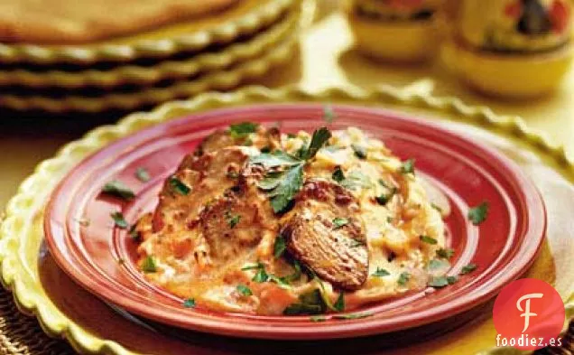 Carne de Res a la Parrilla con Puré de Papas y Crema de Chipotle
