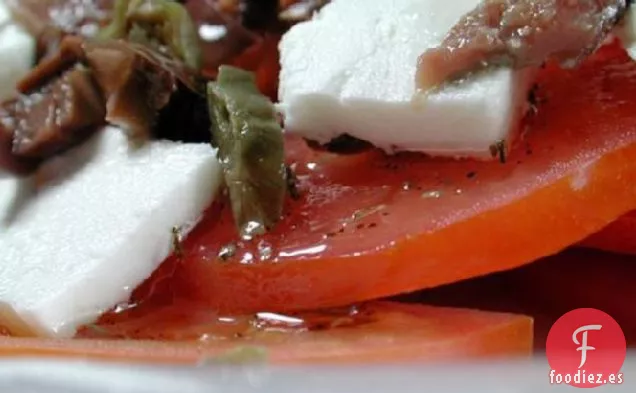 Domatosaláta Choriátiki (Ensalada Griega de Tomate)