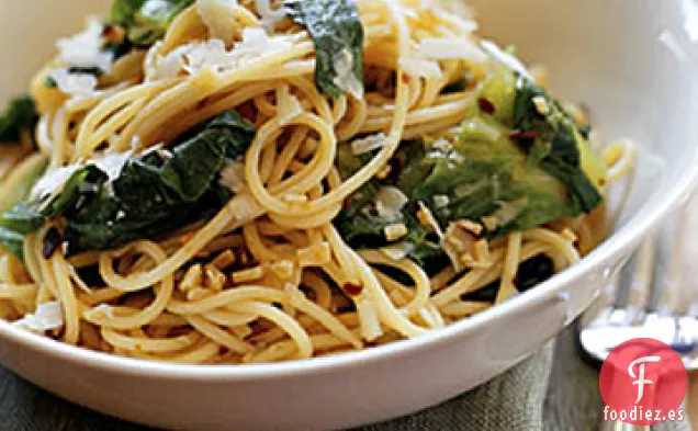Spaghettini con Escarola Picante y Pecorino Romano