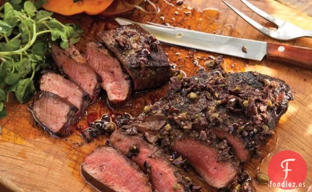 Filetes de Flatiron a la Parrilla con Tomates y Tapenade