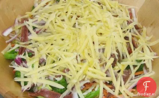 Ensalada De Ila Con Aderezo De Ajo Y Limón