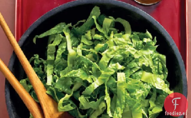 Ensalada Romana con Aderezo de Anchoas