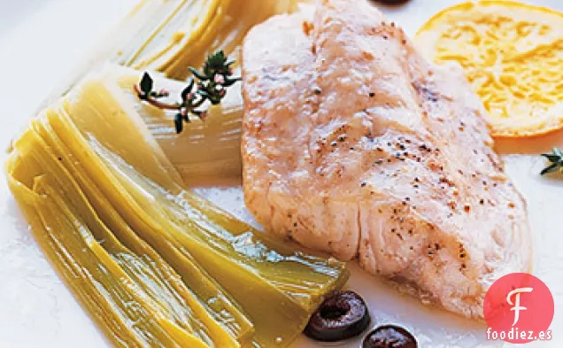 Lubina Rayada con Puerros Estofados, Naranja y Tomillo