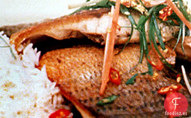 Lubina Rayada con Salsa de Jengibre y Lima