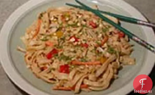 Fideos Tailandeses Picantes con Verduras