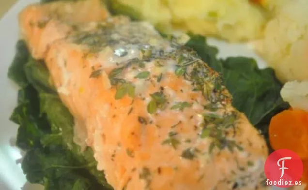 Salmón con Hierbas de Limón