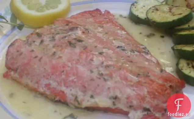 Salmón Rojo A La Parrilla Con Mantequilla De Estragón