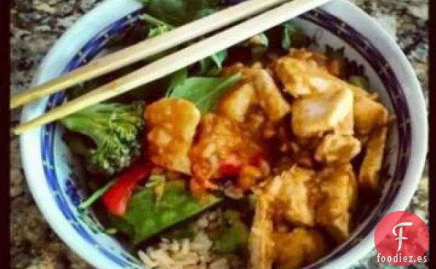 Pollo Rama en Salsa de Maní Tailandesa