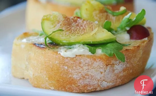 Bruschetta De Higo Fresco, Rúcula Y Mascarpone