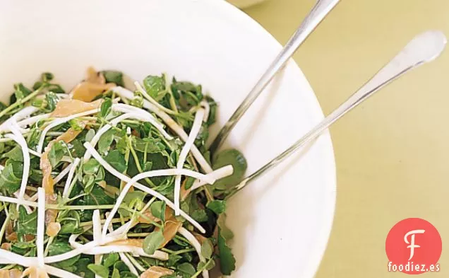 Ensalada de Rúcula y Guisantes con Salmón Ahumado