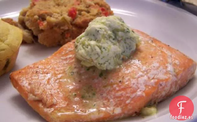 Salmón A La Parrilla Con Mantequilla De Jalapeño