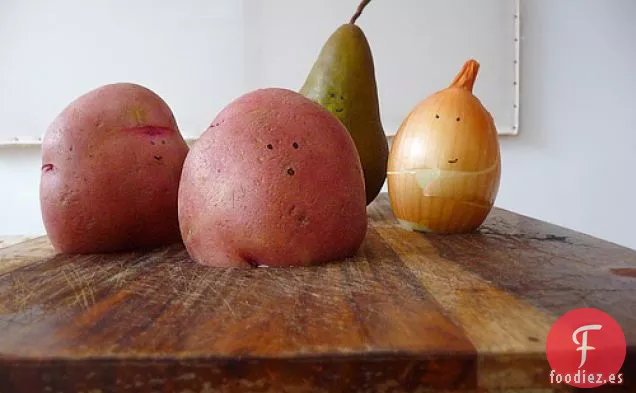 Quesadilla De Rúcula, Pera y Patata Roja Con Reductor Balsámico De Manzana
