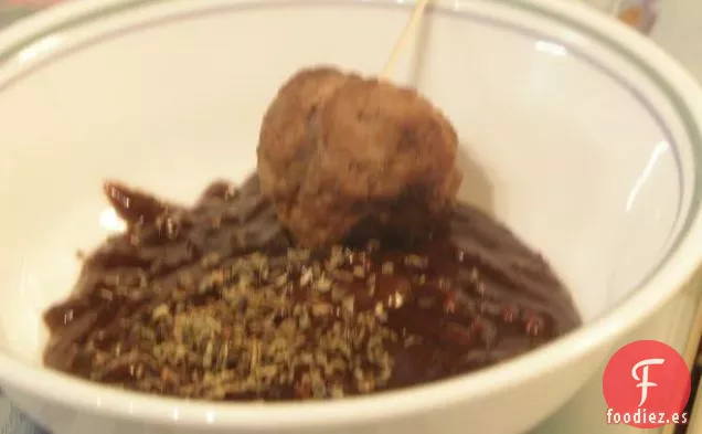 Albóndigas Tailandesas Con Sateh
