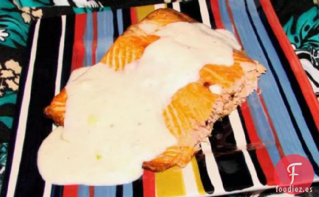 Salmón Con Salsa De Cangrejo