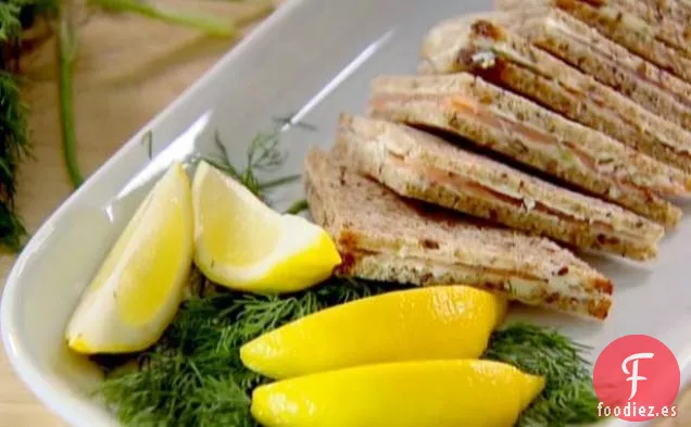Sándwiches de Té de Salmón Ahumado