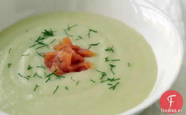 Sopa de Hinojo y Patata con Salmón Ahumado