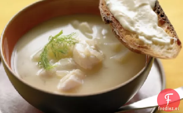 Sopa de Pescado con Alioli de Limón