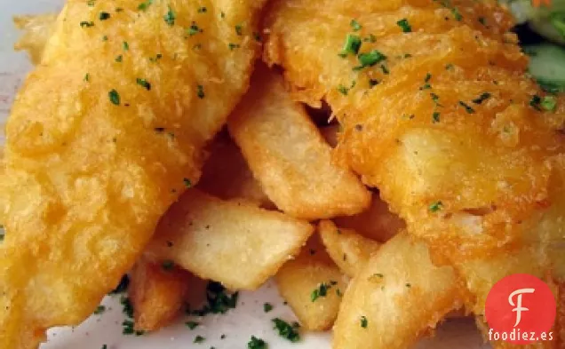 Pescado y Patatas Fritas Rebozados con Cerveza