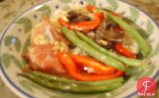 Bacalao Al Horno Con Verduras, Jamón y Piñones
