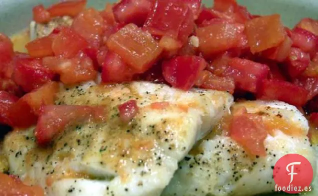 Bacalao A la Parrilla Con Salsa De Tomate con Especias Marroquíes