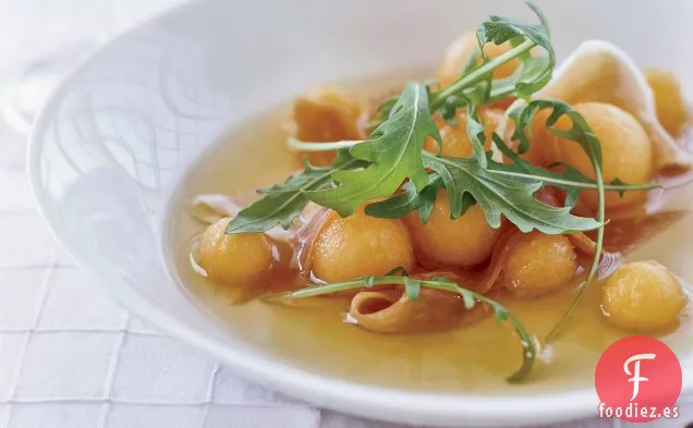 Consomé de Jamón con Rúcula y Melón