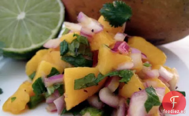 Teriyaki Mahi Mahi a la Parrilla con Salsa de Mango