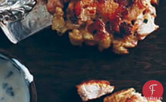 Pasteles de Salmón con Salsa de Yogur de Limón